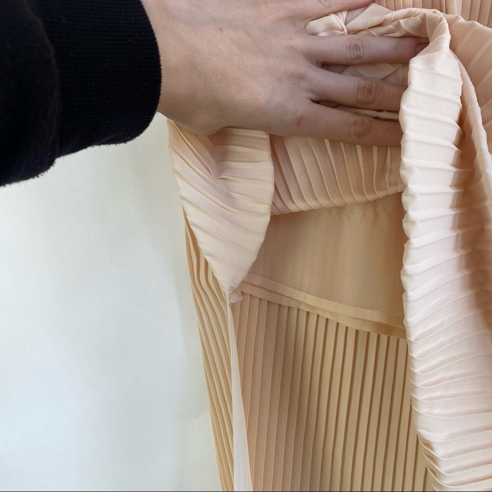 & other stories Blush Pink Pleated Side Slit Midi Skirt - Picture 6 of 8